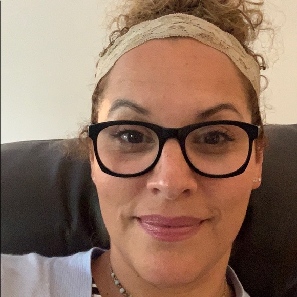 Meet your Posher, Isabel - Picture 1 of 1